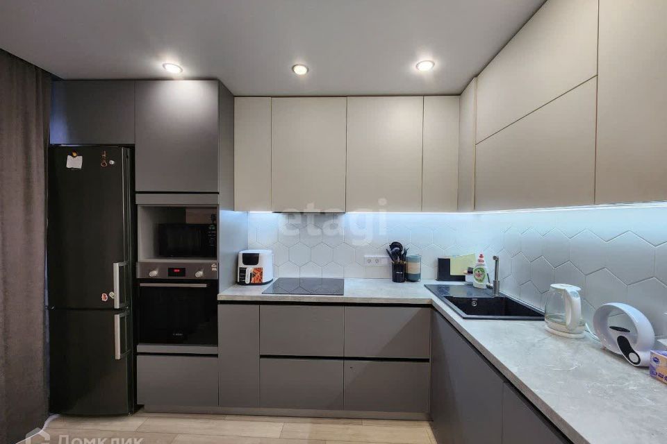 Продаётся 2-комнатная квартира, 56 м²