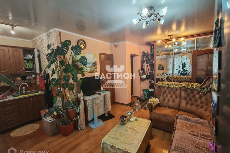 Продаётся 3-комнатная квартира, 57 м²