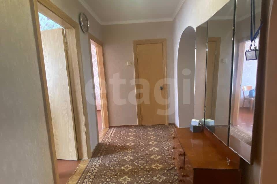 Продаётся 3-комнатная квартира, 70.4 м²