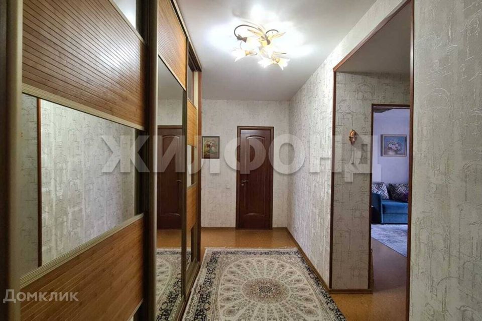 Продаётся 2-комнатная квартира, 59.8 м²