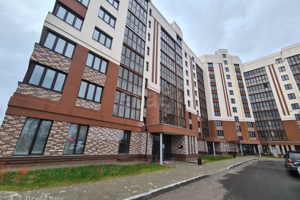 Продаётся 2-комнатная квартира, 60.9 м²