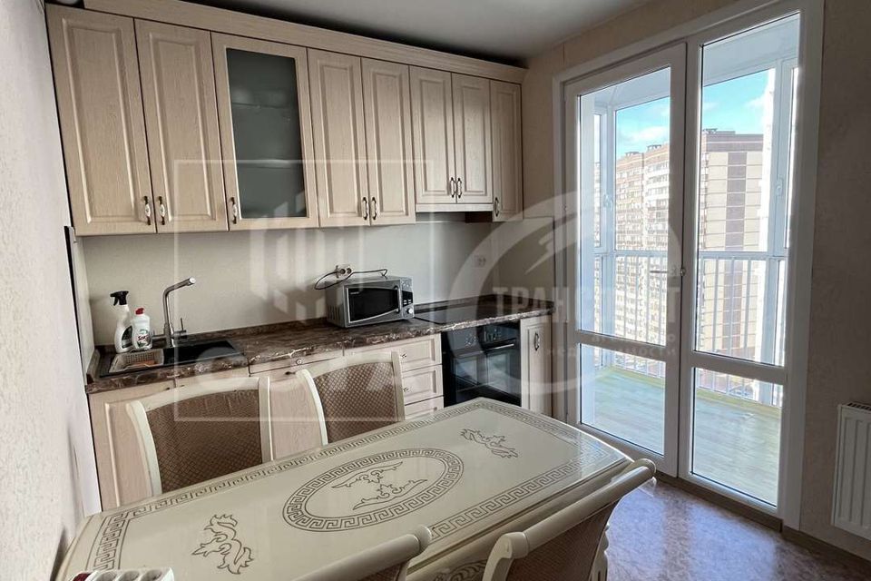 Продаётся 2-комнатная квартира, 64.4 м²
