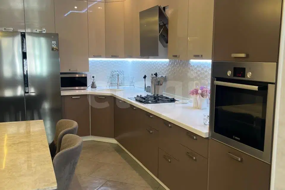 Продаётся 2-комнатная квартира, 83 м²
