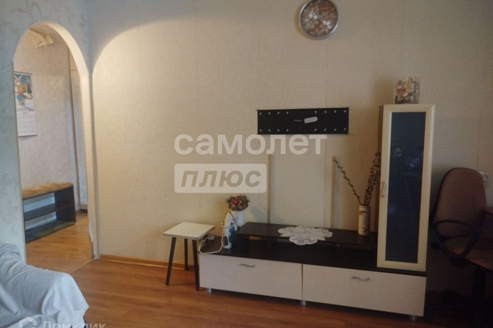 Сдаётся 4-комнатная квартира, 58 м²