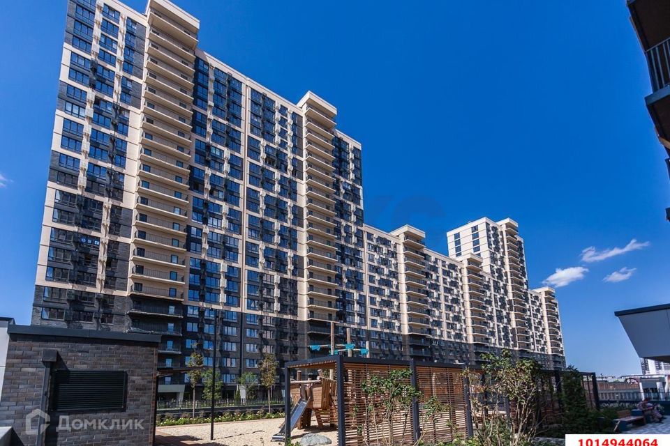 Продаётся 1-комнатная квартира, 41.2 м²