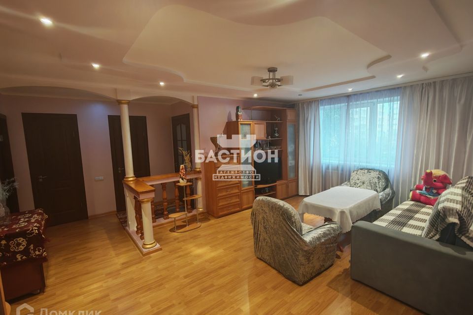 Продаётся 4-комнатная квартира, 76.5 м²