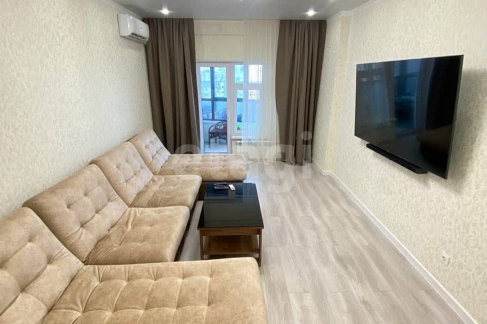 Продаётся 2-комнатная квартира, 70.4 м²