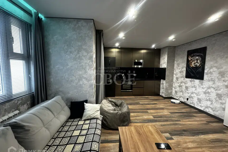 Продаётся 1-комнатная квартира, 49.3 м²