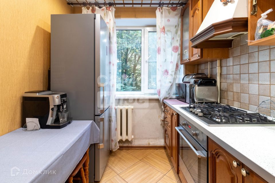 Продаётся 3-комнатная квартира, 55.9 м²
