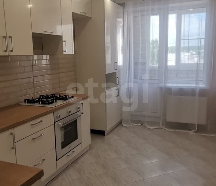 Продаётся 2-комнатная квартира, 65 м²