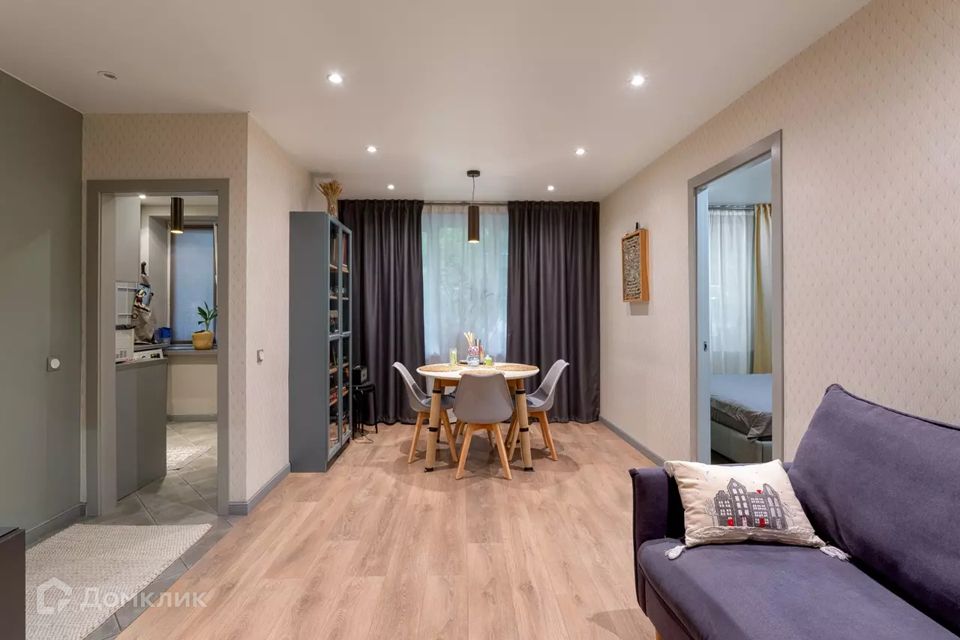 Продаётся 2-комнатная квартира, 43.3 м²