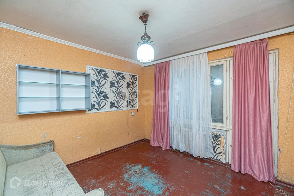 Продаётся комната в 3-комн. квартире, 12.1 м²