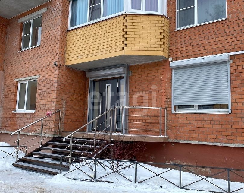 Продаётся 2-комнатная квартира, 77.9 м²