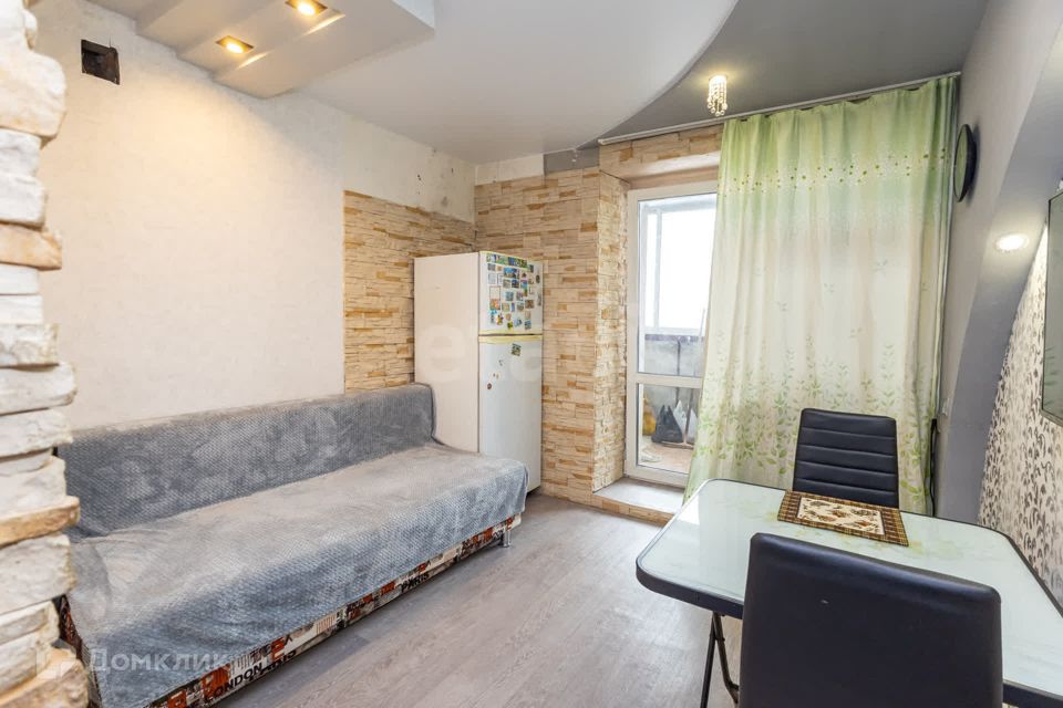 Продаётся 1-комнатная квартира, 41.8 м²