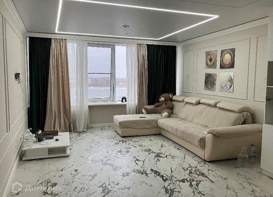 Продаётся 3-комнатная квартира, 123.7 м²
