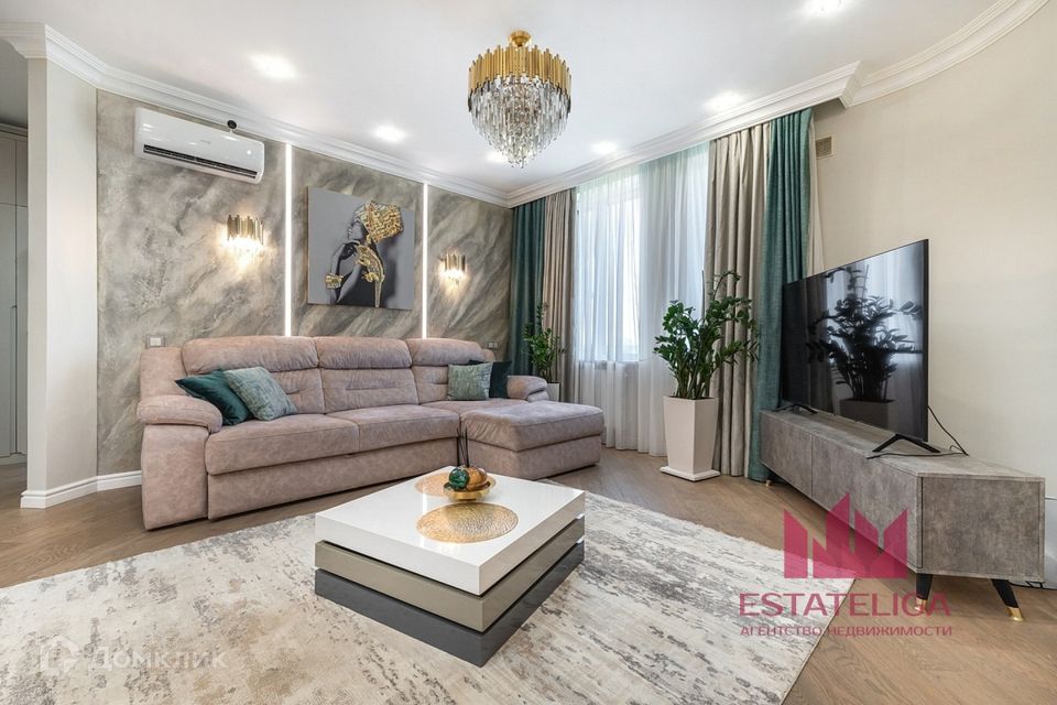 Продаётся 3-комнатная квартира, 115 м²