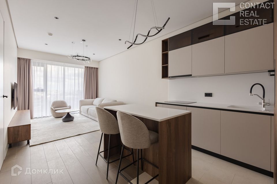 Сдаётся 2-комнатная квартира, 65 м²