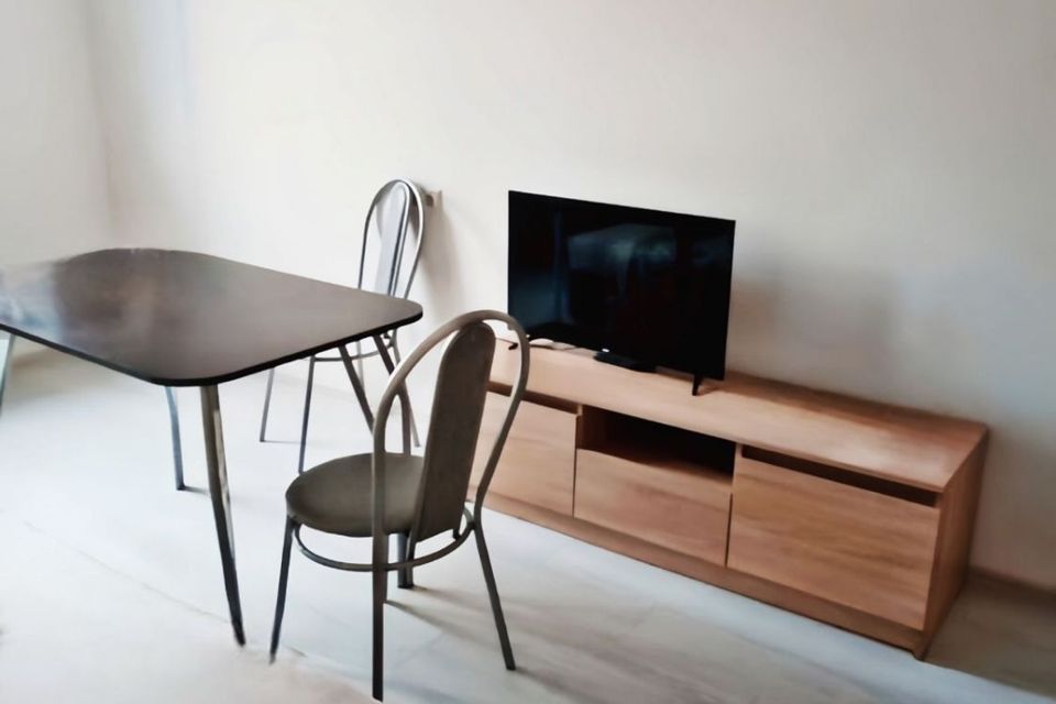 Сдаётся 1-комнатная квартира, 42 м²