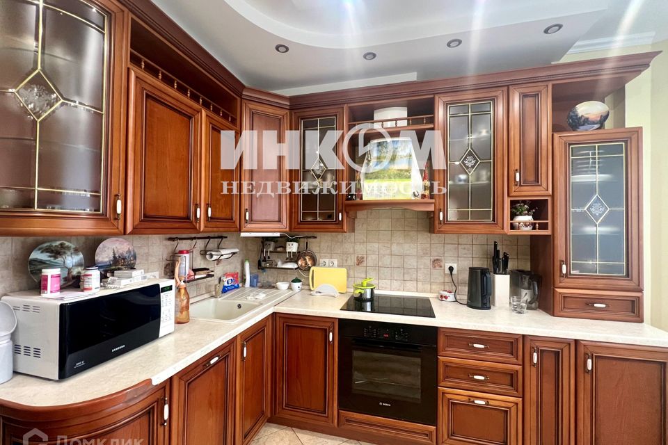 Продаётся 3-комнатная квартира, 75.8 м²