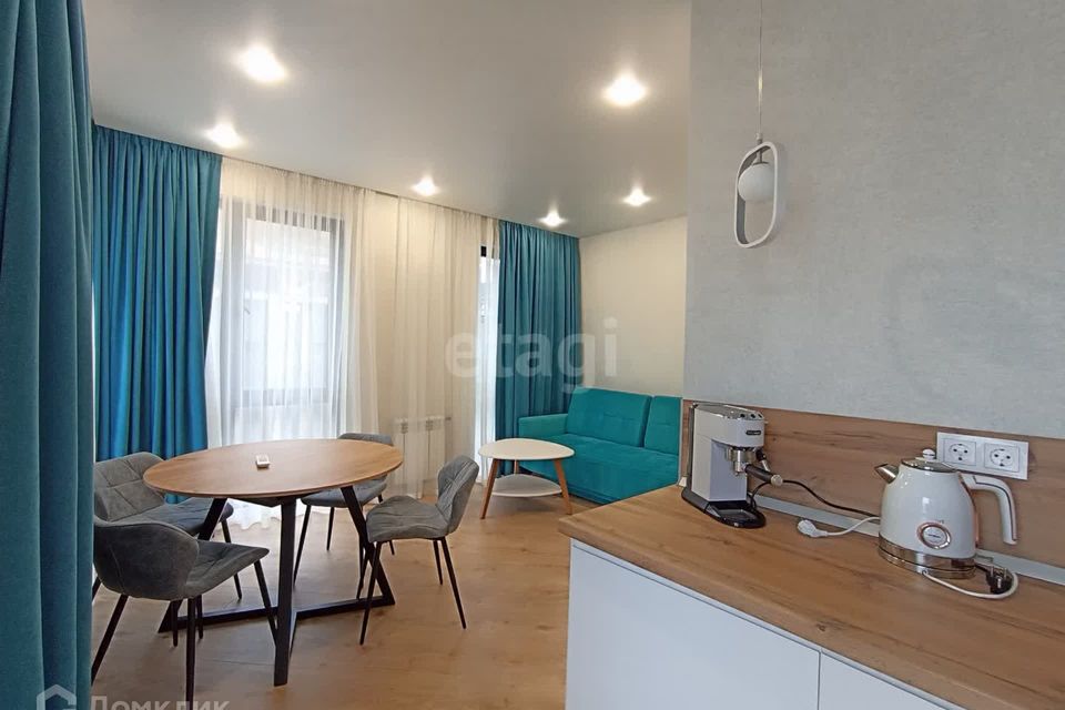 Продаётся 1-комнатная квартира, 38 м²