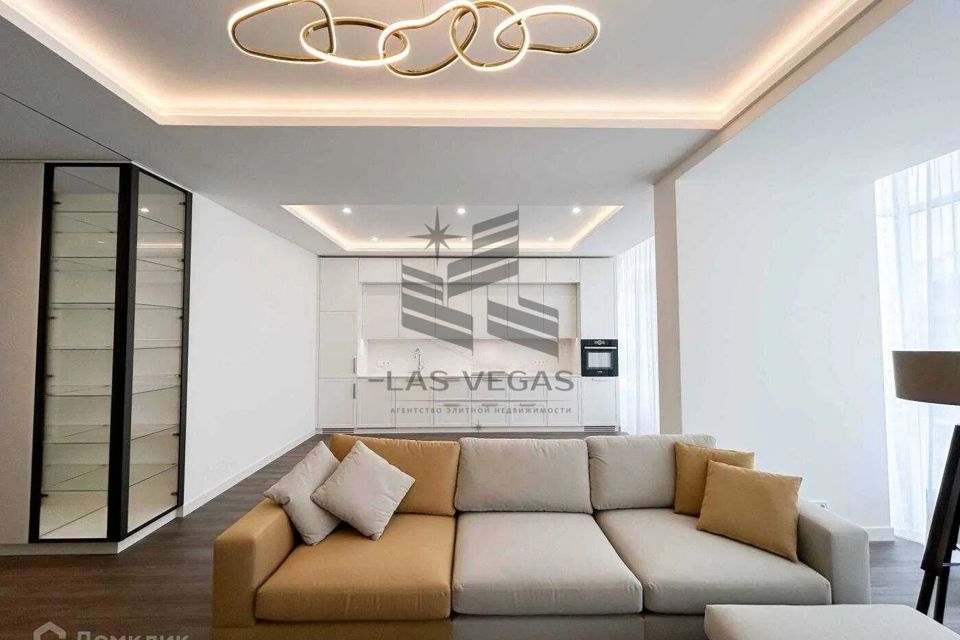 Сдаётся 3-комнатная квартира, 81 м²