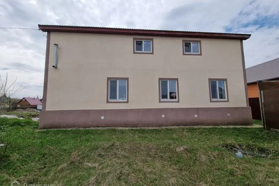 Продаётся 2-этажный дом, 213 м²