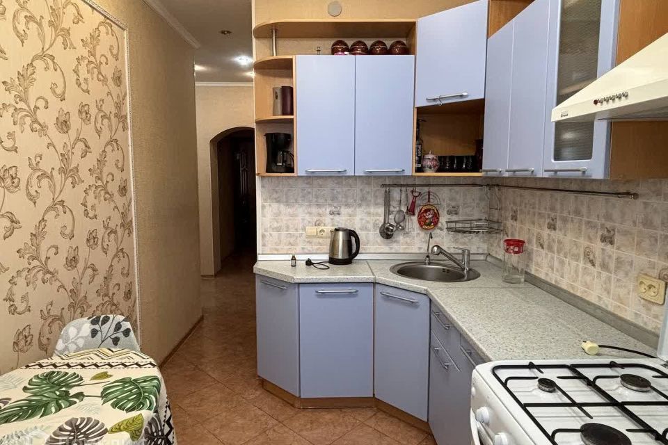 Сдаётся 2-комнатная квартира, 58 м²