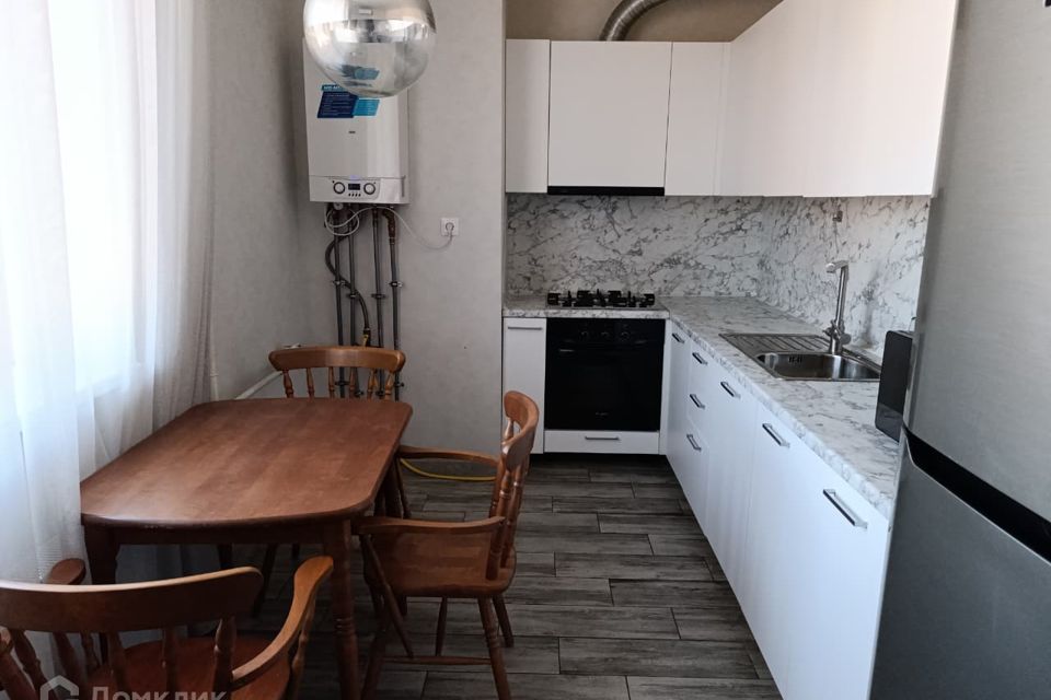 Продаётся 2-комнатная квартира, 56.5 м²
