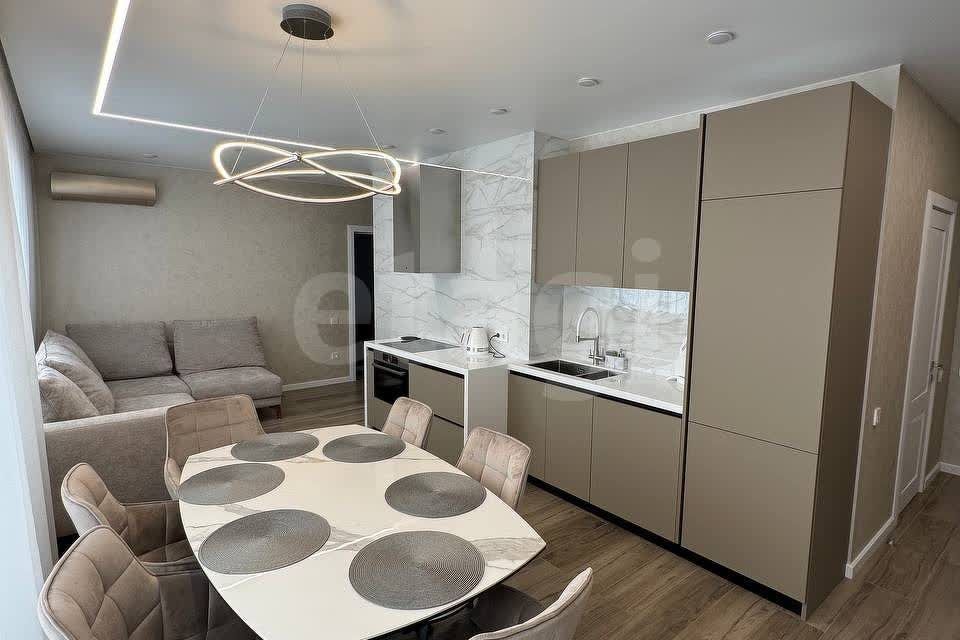 Продаётся 3-комнатная квартира, 91 м²
