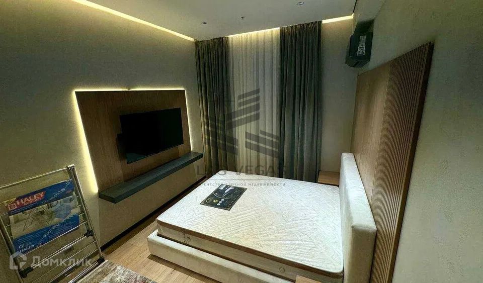 Сдаётся 2-комнатная квартира, 65 м²