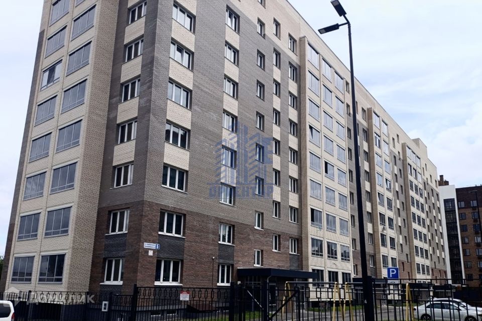 Продаётся 2-комнатная квартира, 76.7 м²