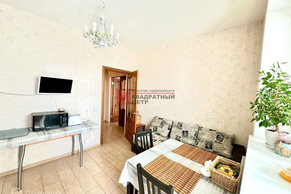 Продаётся 1-комнатная квартира, 52 м²