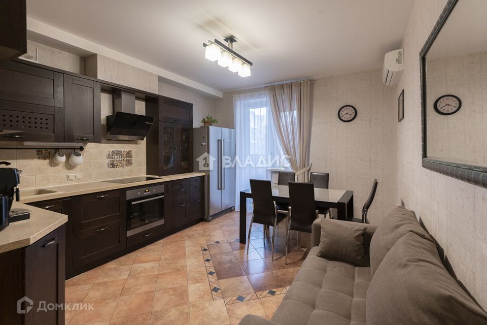 Продаётся 3-комнатная квартира, 104.9 м²