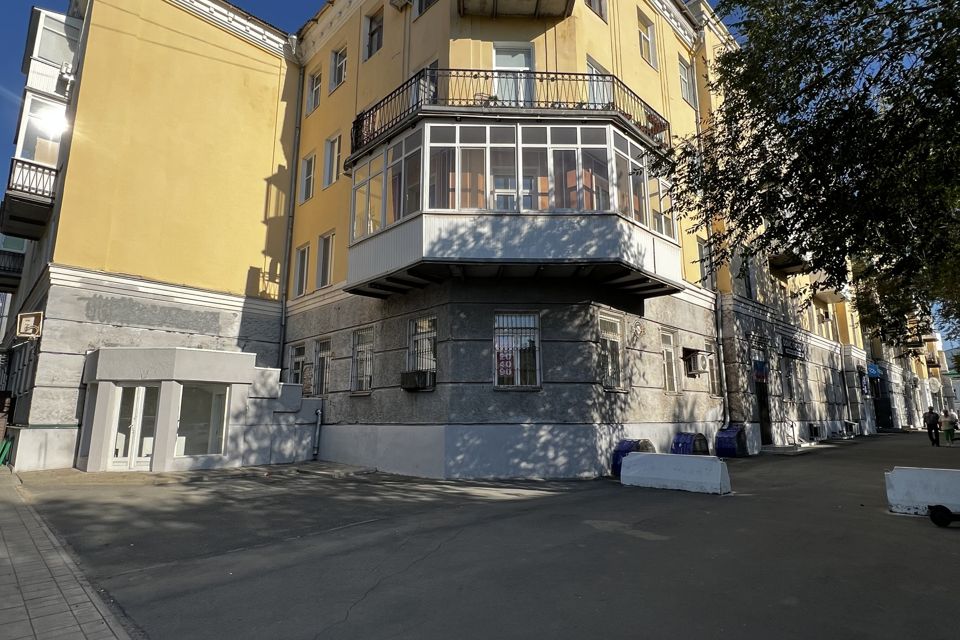 Продаётся 5-комнатная квартира, 100 м²