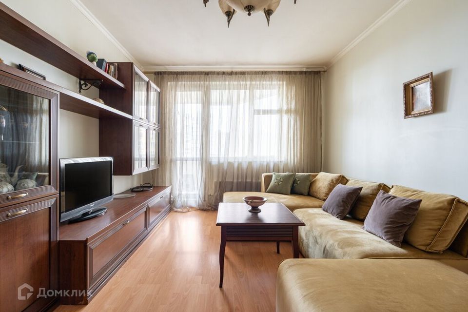 Продаётся 3-комнатная квартира, 76.4 м²