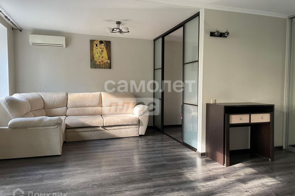 Продаётся 2-комнатная квартира, 42.5 м²