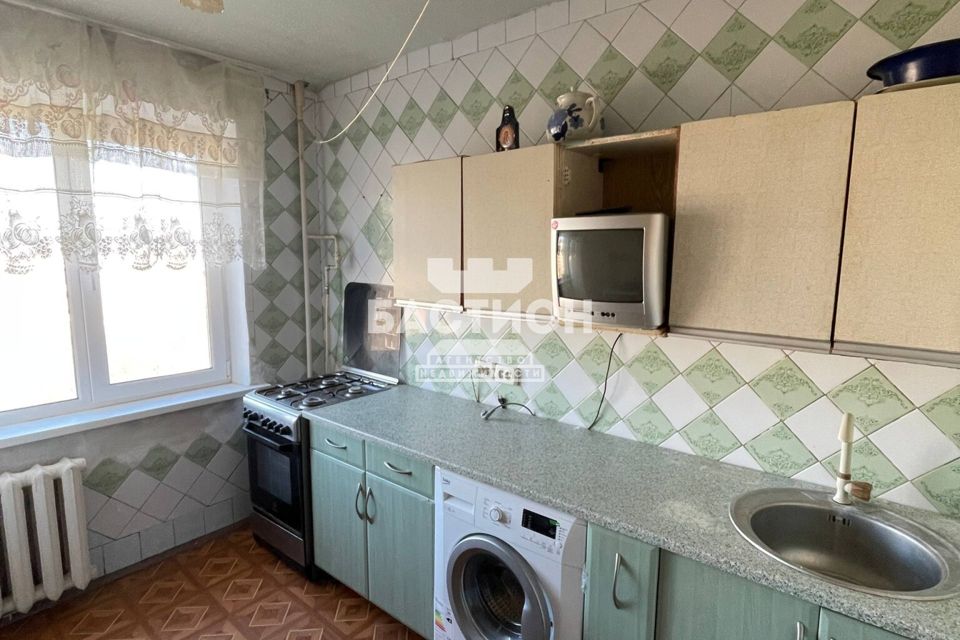 Продаётся 3-комнатная квартира, 60.5 м²