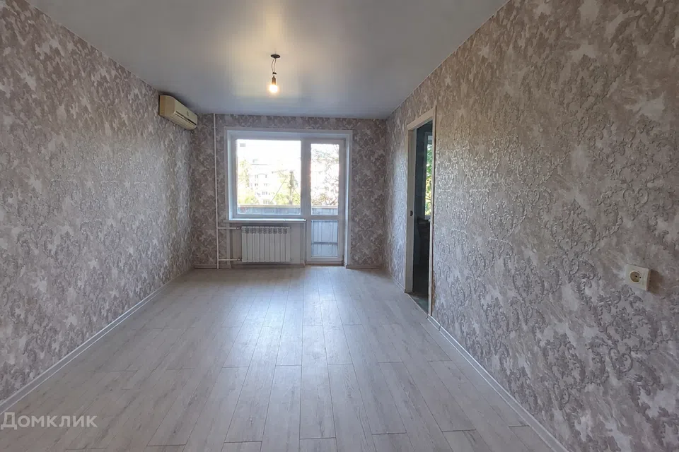 Продаётся 3-комнатная квартира, 56.5 м²