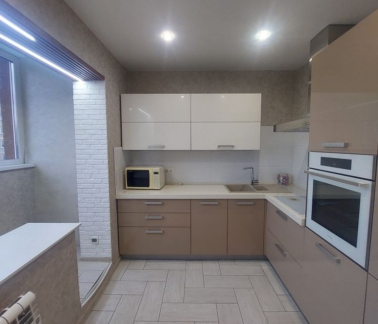 Продаётся 3-комнатная квартира, 65.8 м²