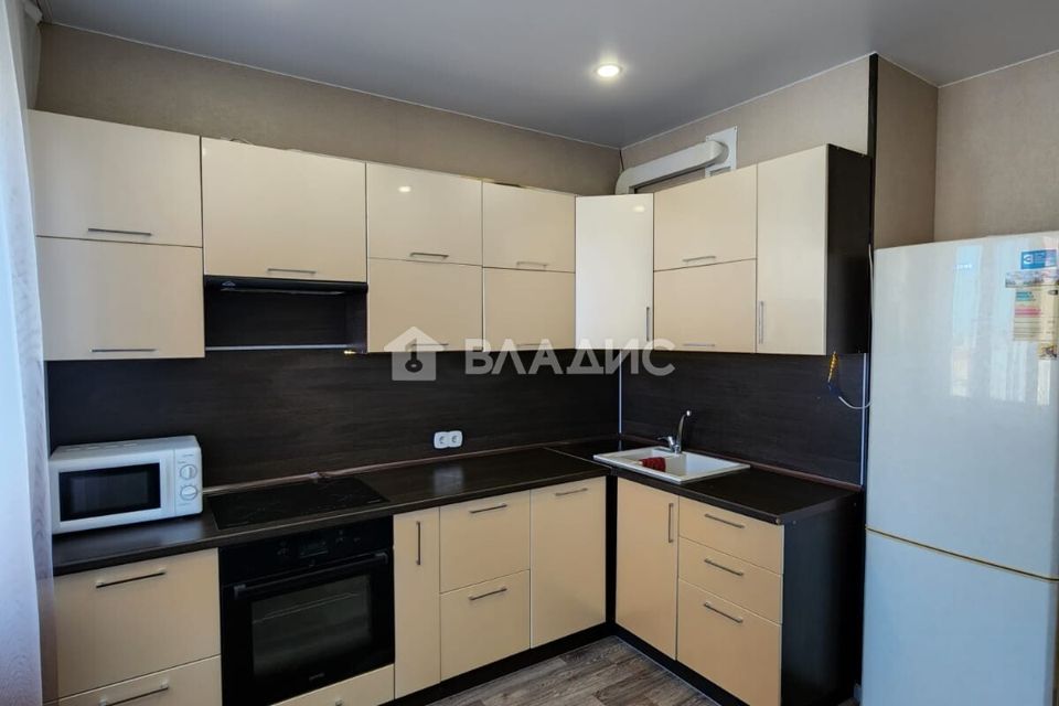 Продаётся 2-комнатная квартира, 57.6 м²