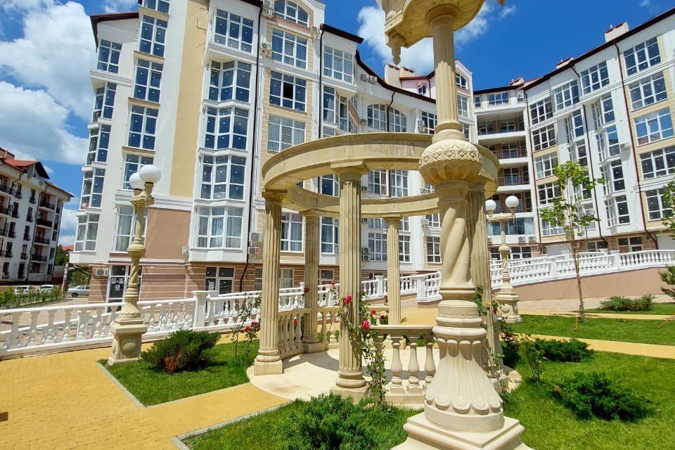 Продаётся 2-комнатная квартира, 83.6 м²