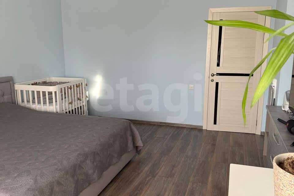 Продаётся 2-комнатная квартира, 77 м²