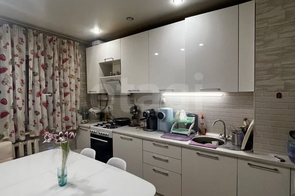 Продаётся 3-комнатная квартира, 63.9 м²