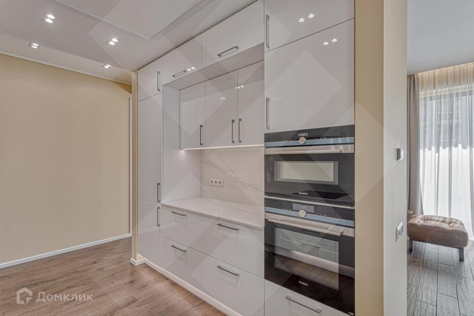 Сдаётся 3-комнатная квартира, 150 м²