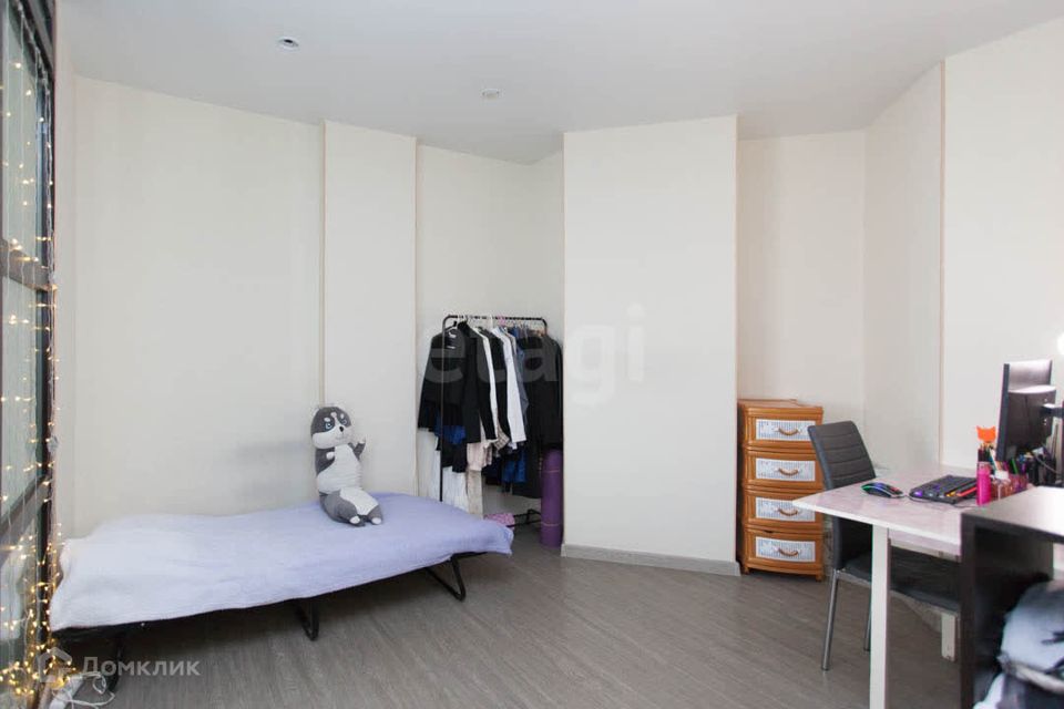 Продаётся 1-комнатная квартира, 42.5 м²