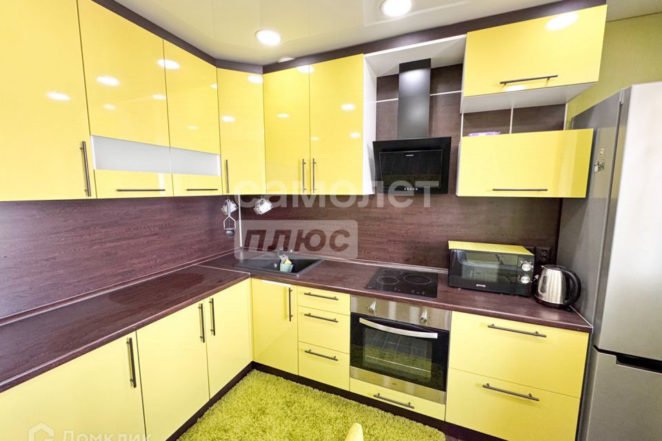 Продаётся 2-комнатная квартира, 55.6 м²