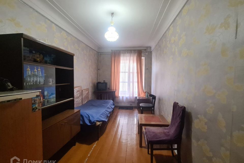 Продаётся комната в 3-комн. квартире, 12.6 м²