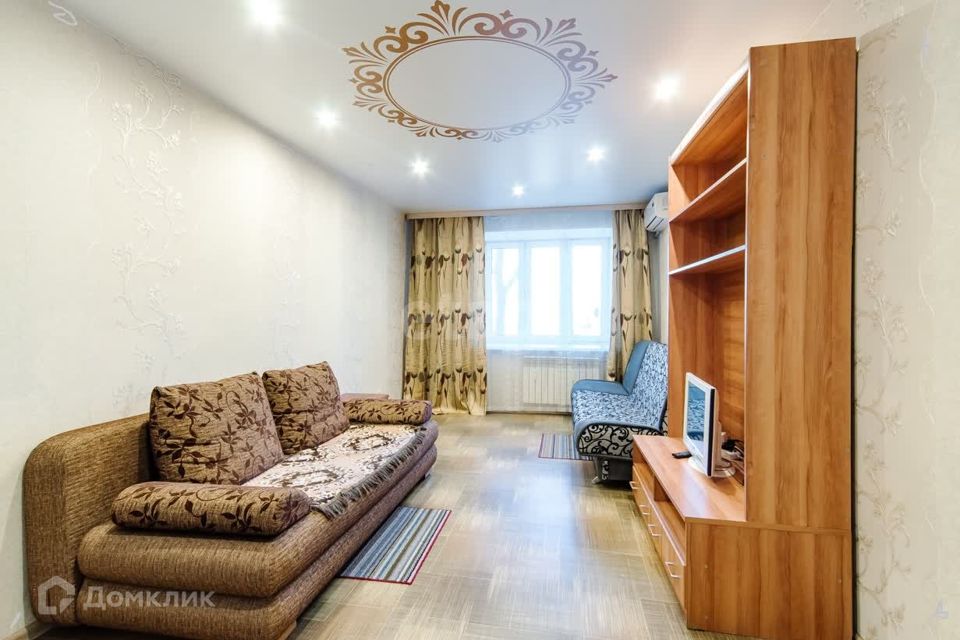 Продаётся 1-комнатная квартира, 48 м²