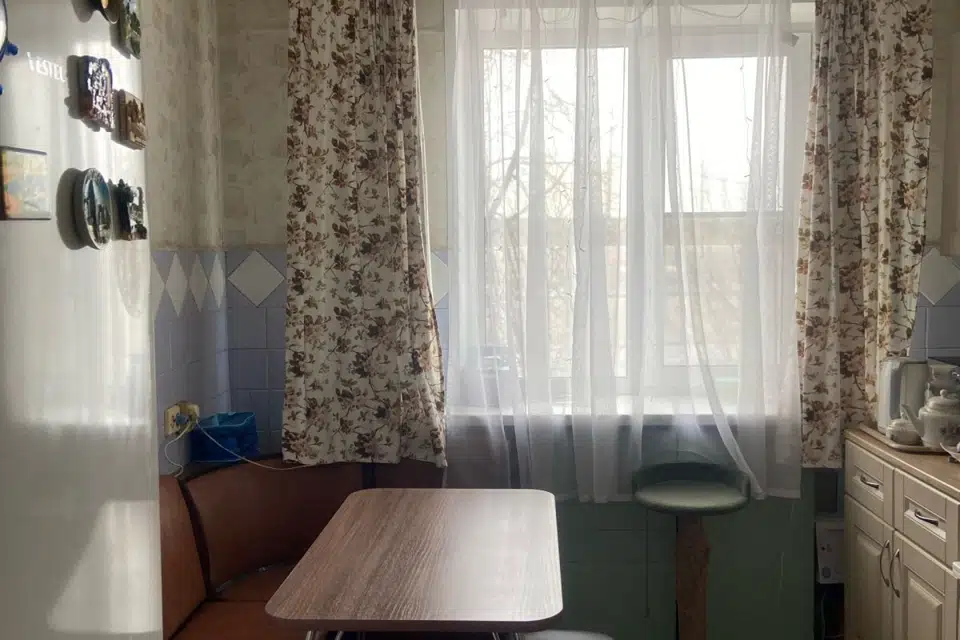 Продаётся 3-комнатная квартира, 67.4 м²