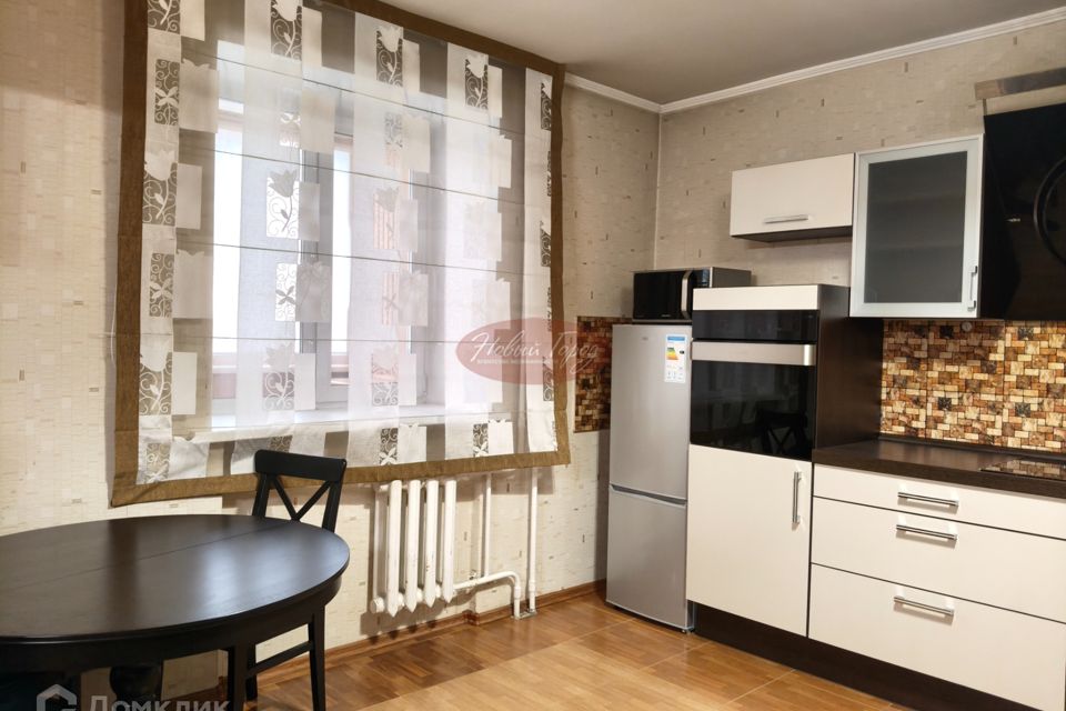 Продаётся 3-комнатная квартира, 114 м²